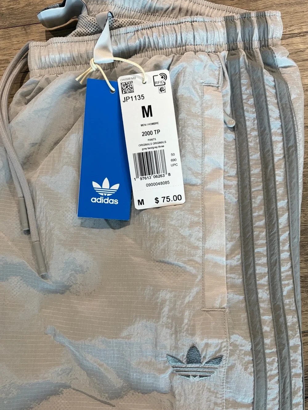 Adidas Men’s lightweight Gray Track Pants with 3-Stripes - M